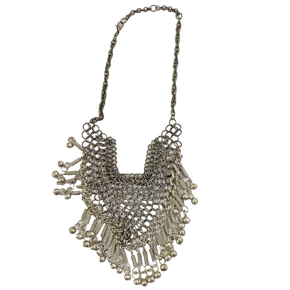 Vintage Chain Maile Bib Necklace Boho Beaded Silvertone Unique Movement Jingles - Picture 5 of 6